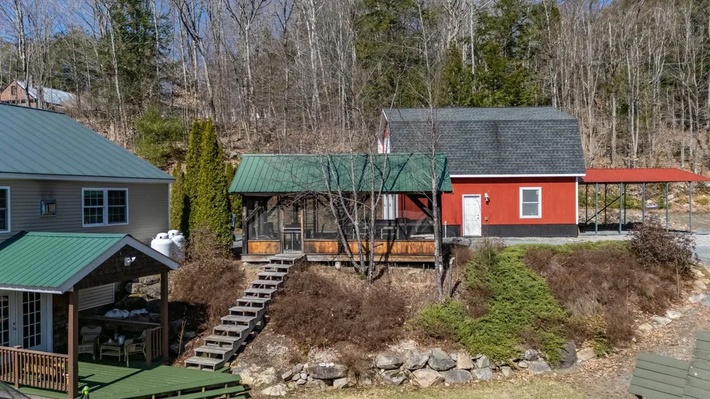 72 Codfish Hill Road Canaan NH 03741