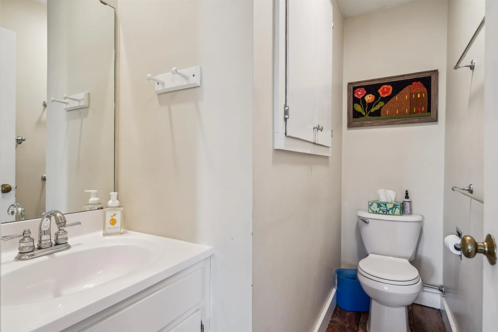 253 Old Quechee Road Hartford VT 05059