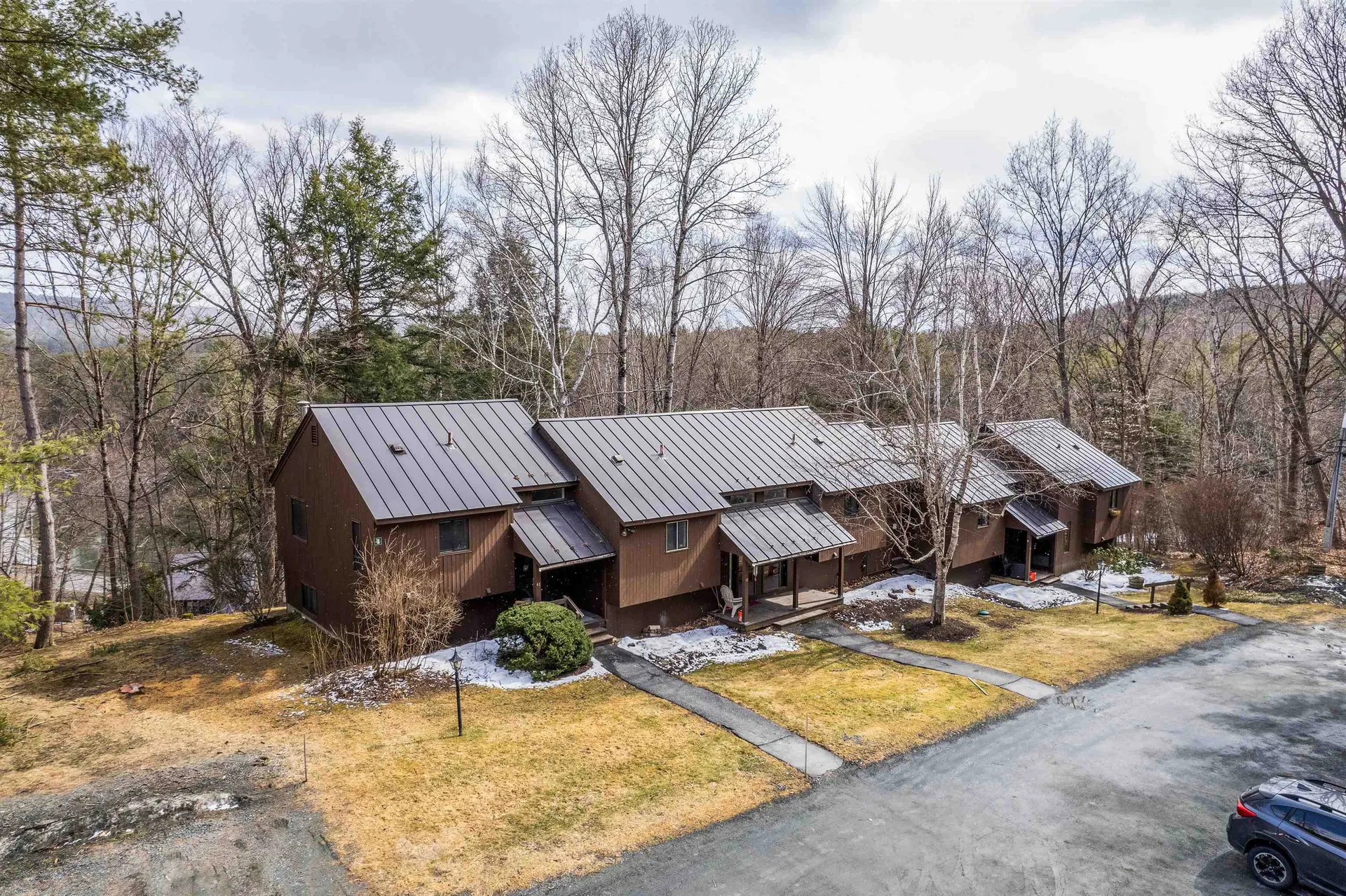 253 Old Quechee Road Hartford VT 05059