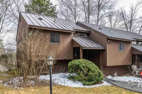 253 Old Quechee Road Hartford VT 05059