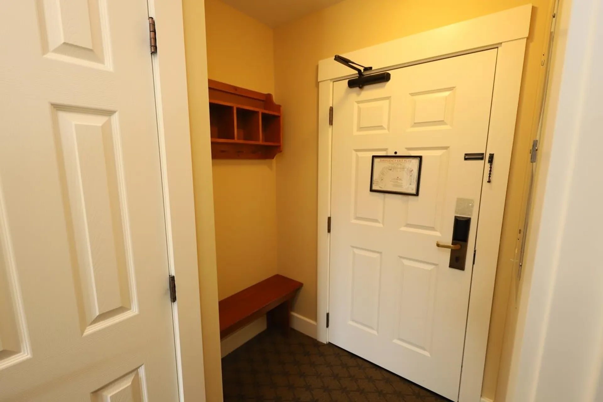 228/230 Qtr. I I I Jackson Gore Inn Ludlow VT 05149