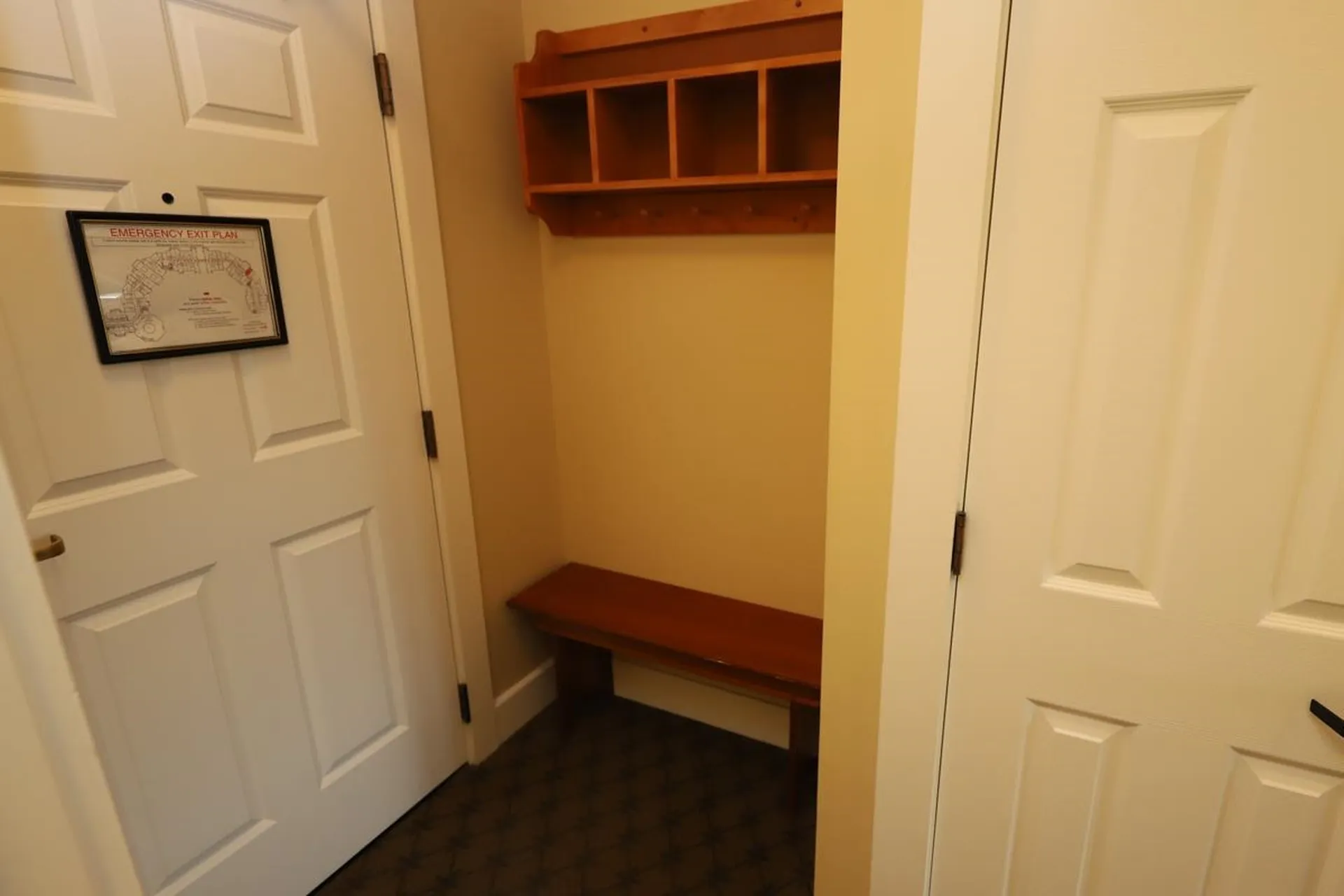 228/230 Qtr. I I I Jackson Gore Inn Ludlow VT 05149