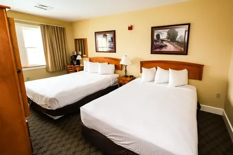 228/230 Qtr. I I I Jackson Gore Inn Ludlow VT 05149