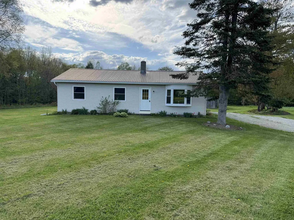 3382 Randolph Road Morristown VT 05661