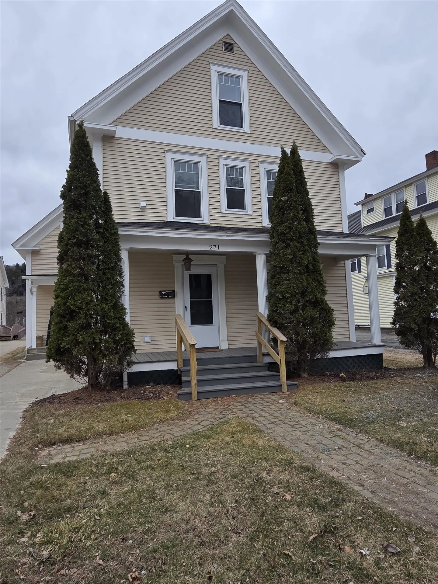 271 Main Street Littleton NH 03561