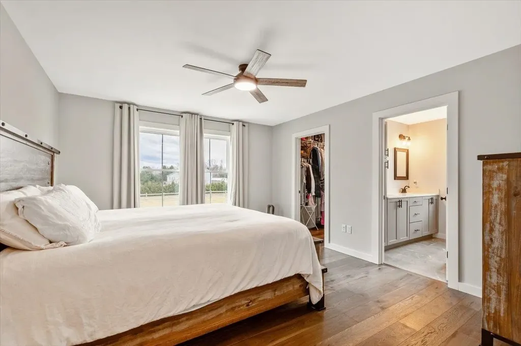 21 Dubuque Drive Grand Isle VT 05458