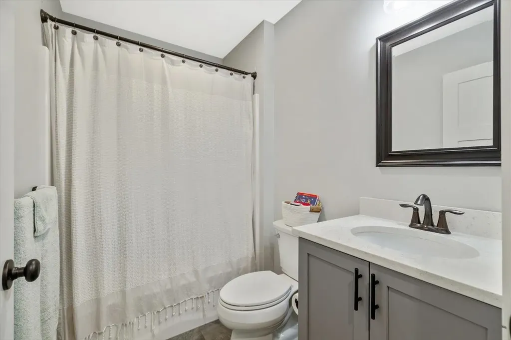 21 Dubuque Drive Grand Isle VT 05458