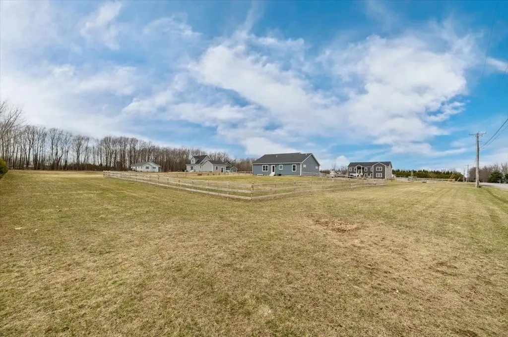 21 Dubuque Drive Grand Isle VT 05458