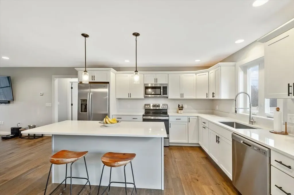 21 Dubuque Drive Grand Isle VT 05458