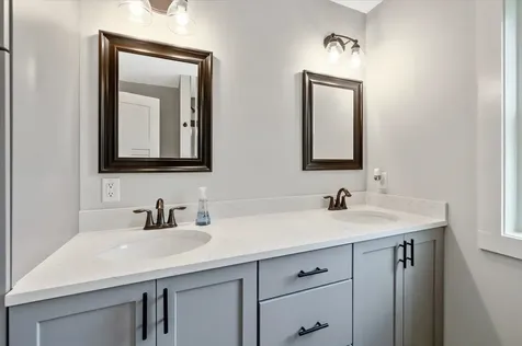 21 Dubuque Drive Grand Isle VT 05458