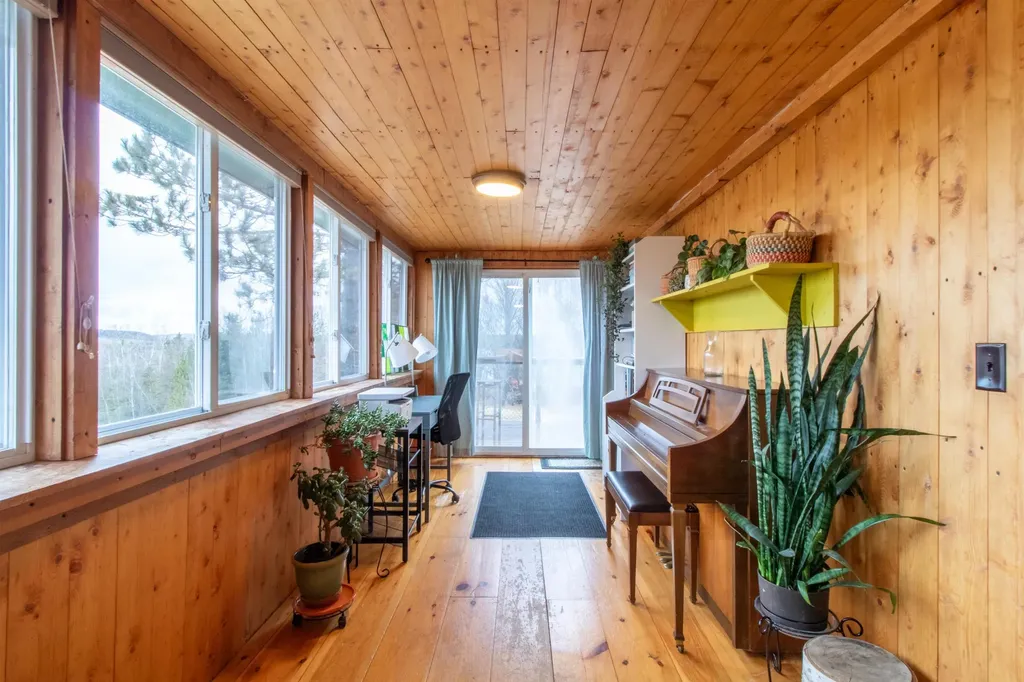 1423 Stearns Brook Road Holland VT 05830