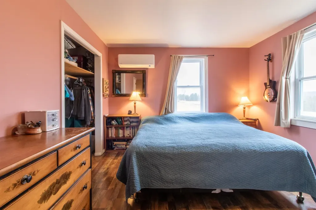 1423 Stearns Brook Road Holland VT 05830