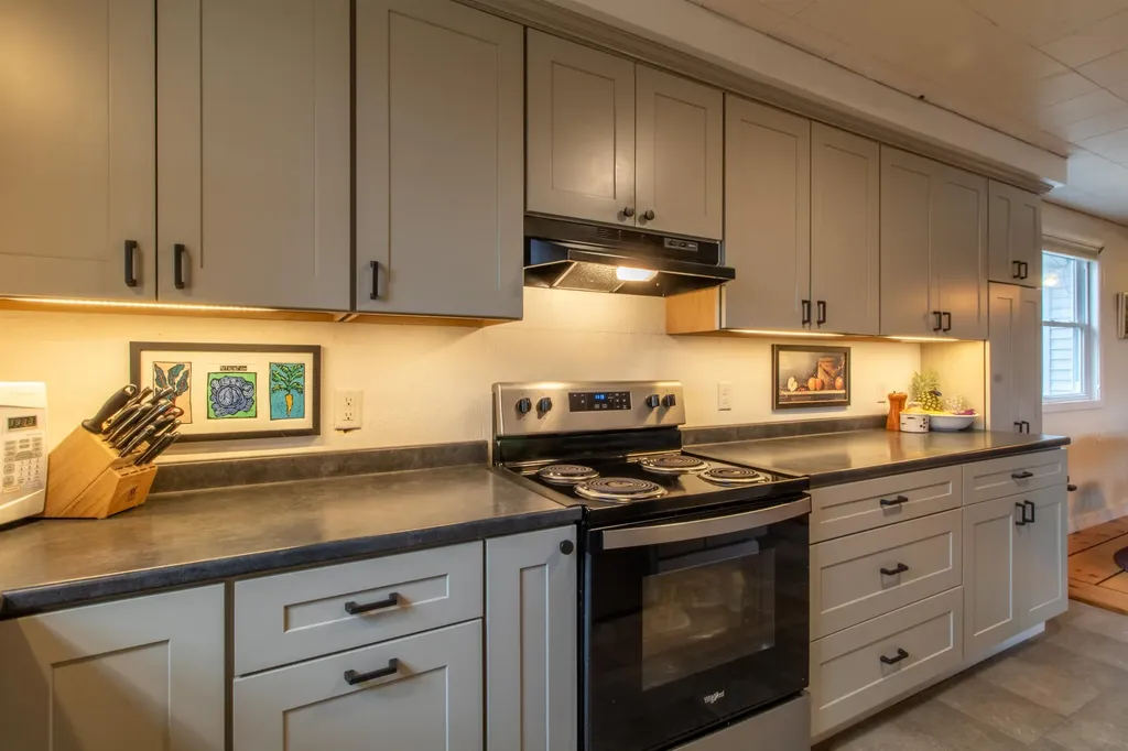 1423 Stearns Brook Road Holland VT 05830