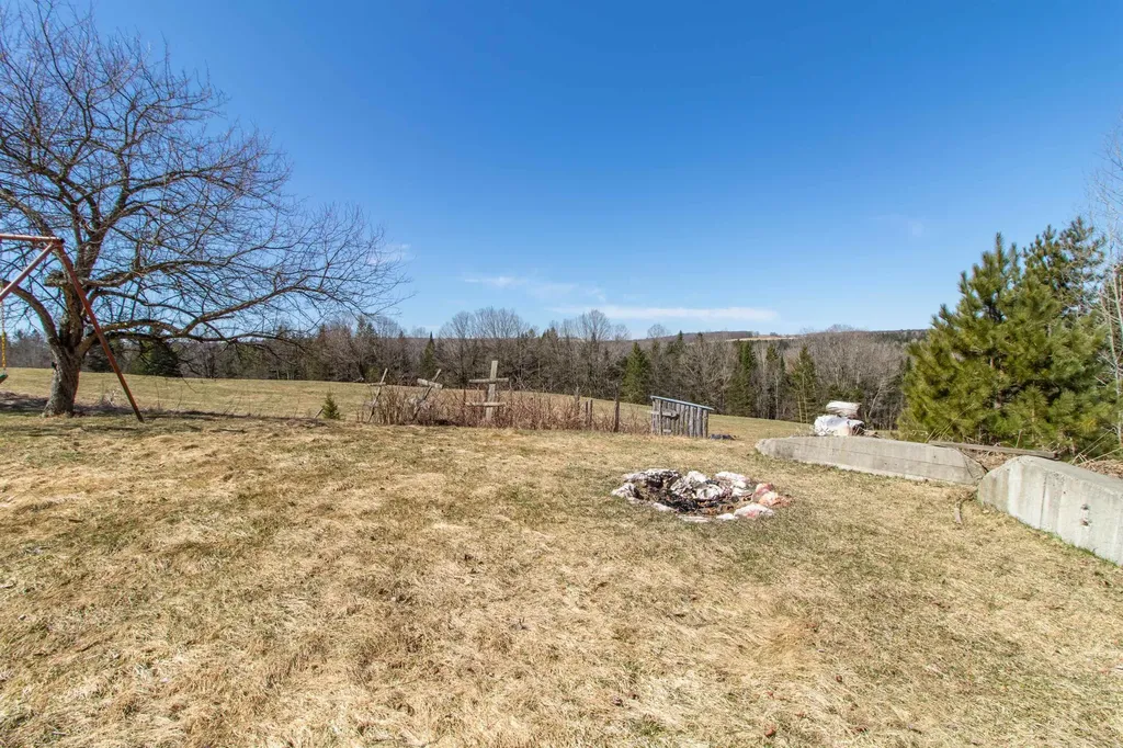 1423 Stearns Brook Road Holland VT 05830