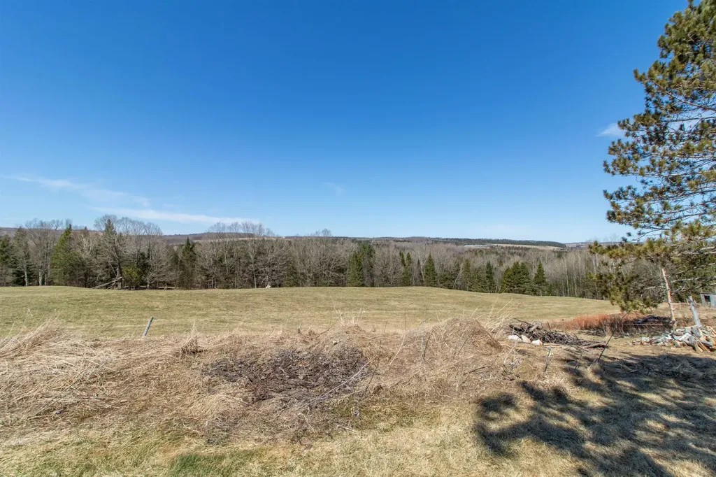 1423 Stearns Brook Road Holland VT 05830