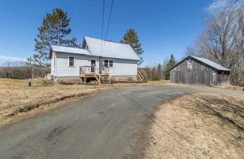 1423 Stearns Brook Road Holland VT 05830