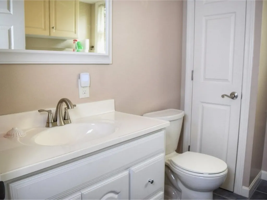 390 Hullcrest Road Shelburne VT 05482