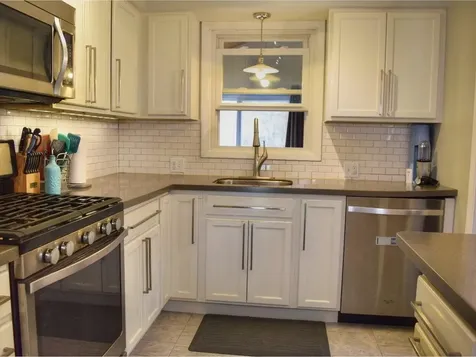 390 Hullcrest Road Shelburne VT 05482