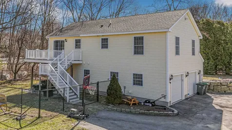 52 Whitehall Road Hooksett NH 03106