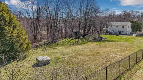 52 Whitehall Road Hooksett NH 03106