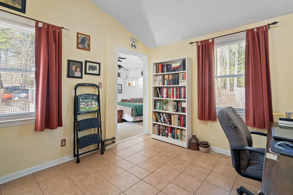 77 Holmes Road Barnstead NH 03225