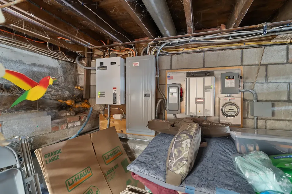 77 Holmes Road Barnstead NH 03225