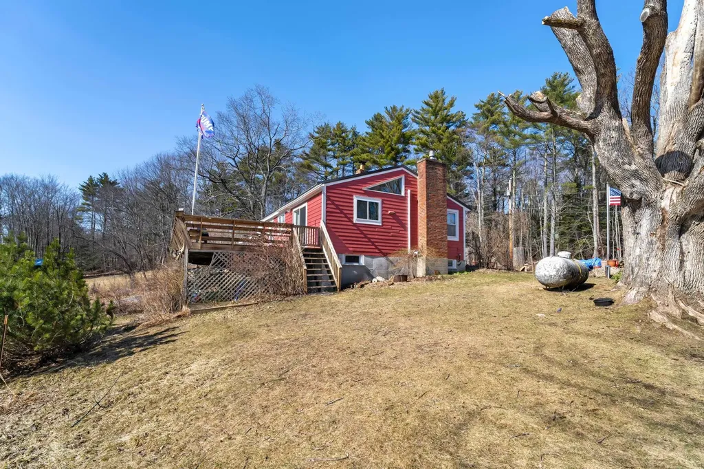 77 Holmes Road Barnstead NH 03225