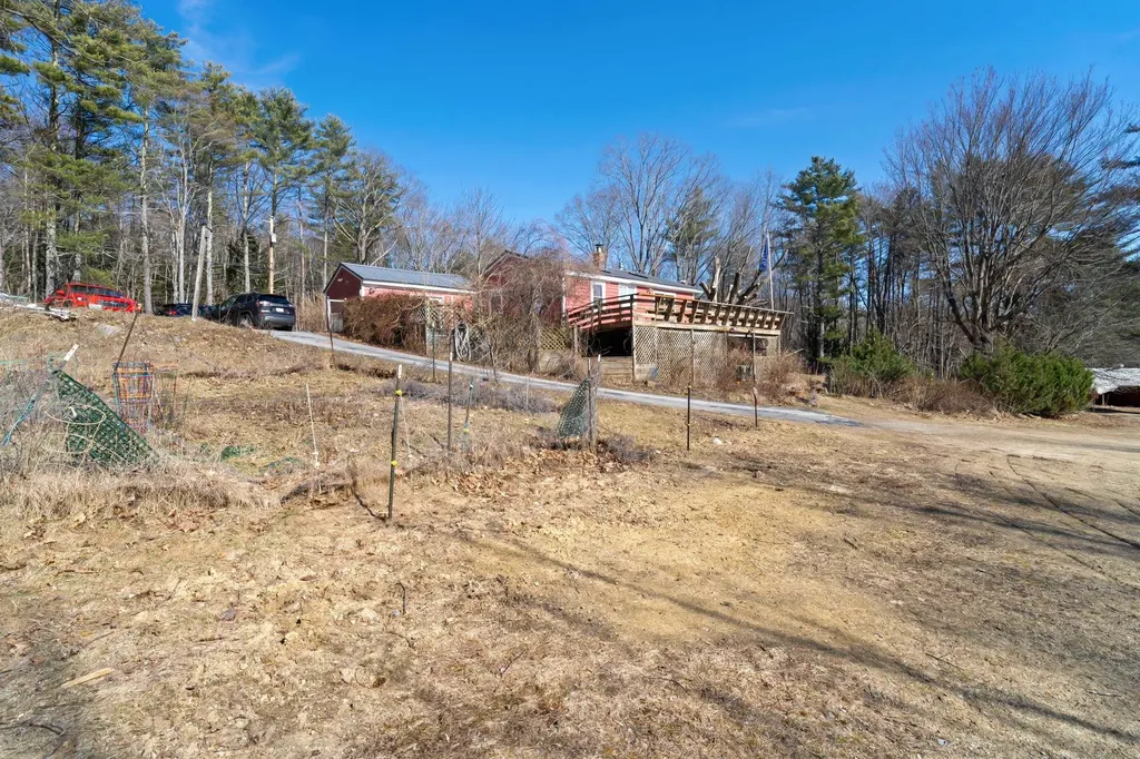 77 Holmes Road Barnstead NH 03225