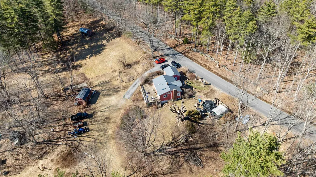 77 Holmes Road Barnstead NH 03225