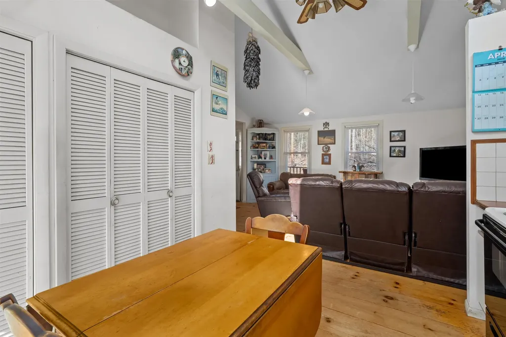 77 Holmes Road Barnstead NH 03225