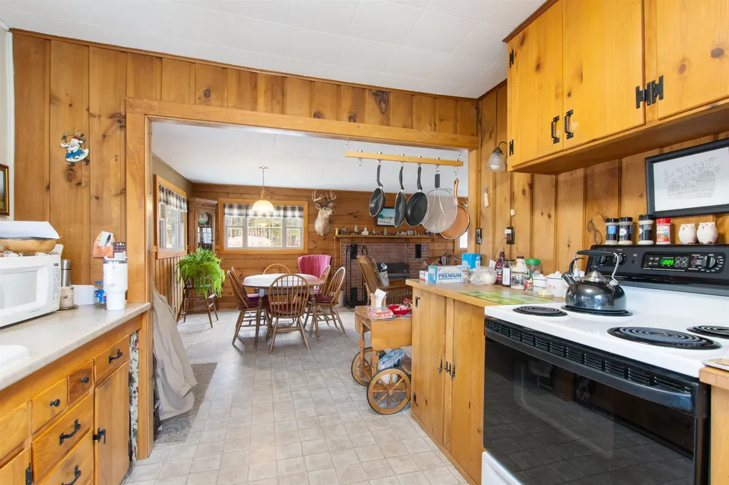 604 Hill Road Dummer NH 03588