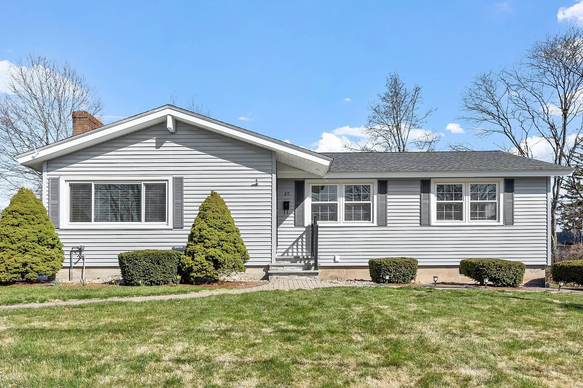 20 Yale Road Nashua NH 03064