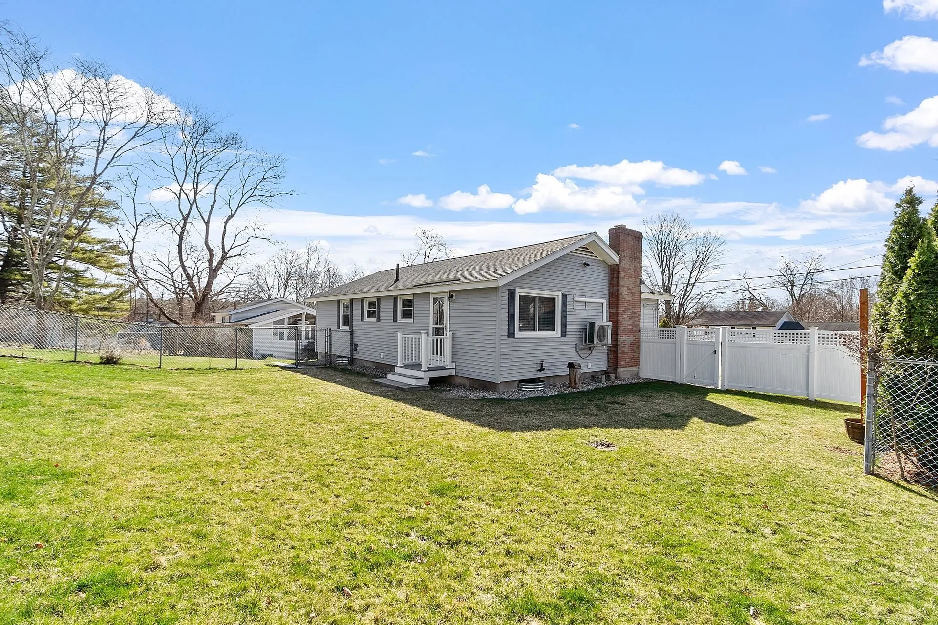 20 Yale Road Nashua NH 03064