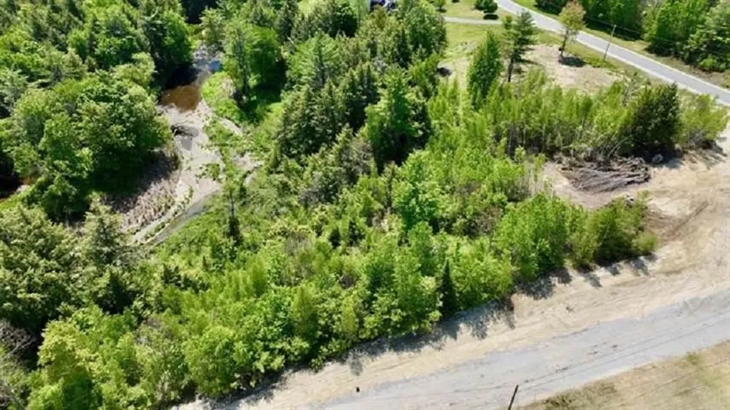 53 Brook View Road Newport NH 03773