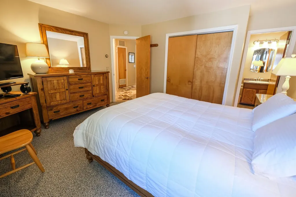 32 Route 103 South Ludlow VT 05149