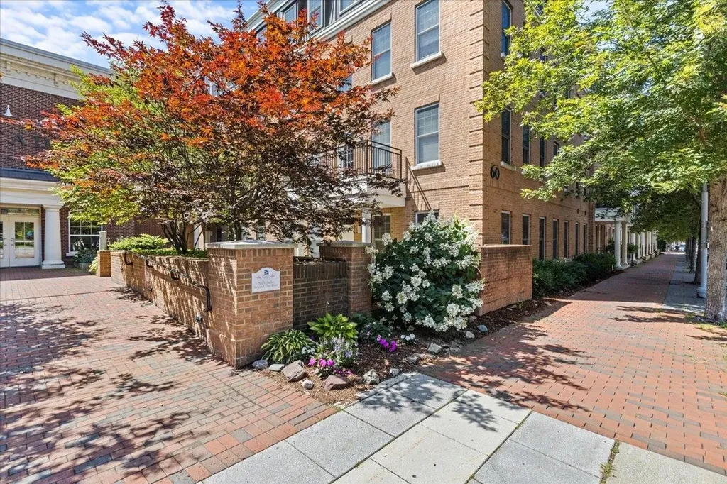 60 Winooski Falls Way Winooski VT 05404