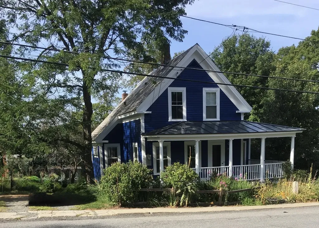 187 Maple Street Brattleboro VT 05301