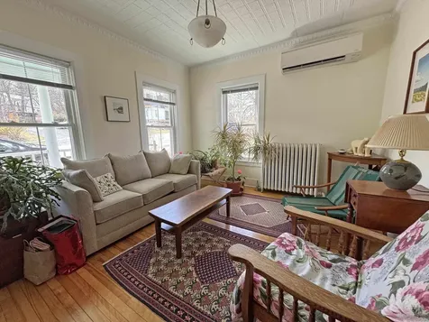 187 Maple Street Brattleboro VT 05301