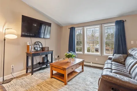 6 Kelley Lane Fremont NH 03044