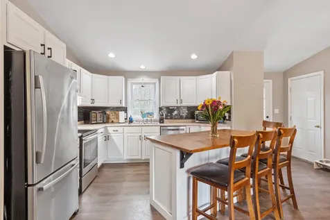 6 Kelley Lane Fremont NH 03044