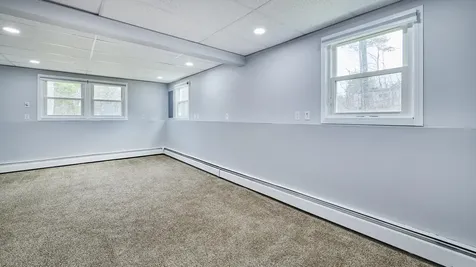 5 Holiday Avenue Derry NH 03038