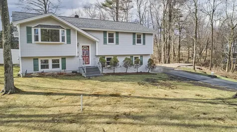 5 Holiday Avenue Derry NH 03038