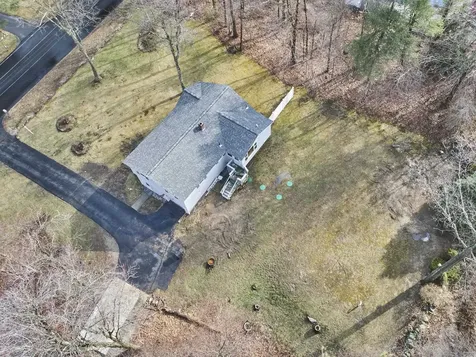 5 Holiday Avenue Derry NH 03038