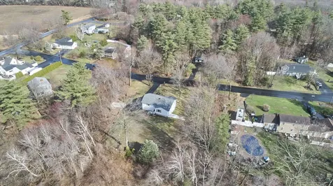 5 Holiday Avenue Derry NH 03038