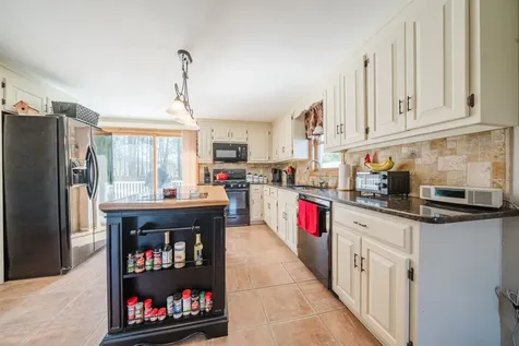 16 Tuxbury Road Plaistow NH 03865