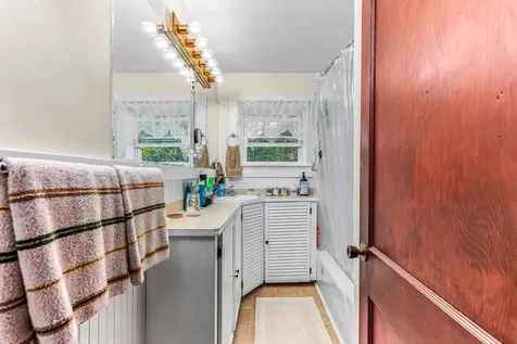 32 Mill Street Rochester NH 03867