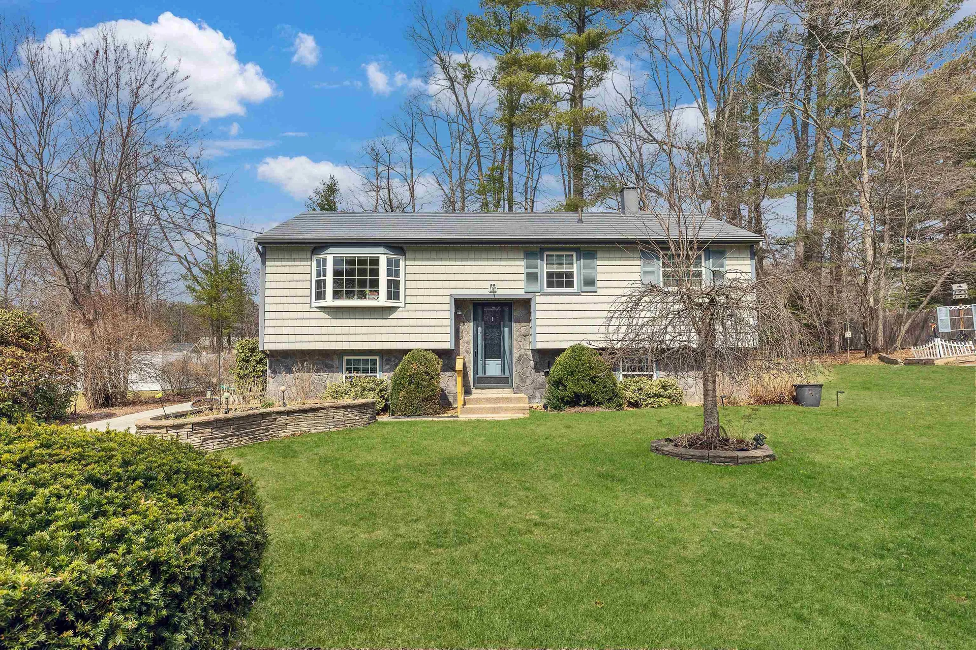 3 Powderhouse Road Merrimack NH 03054