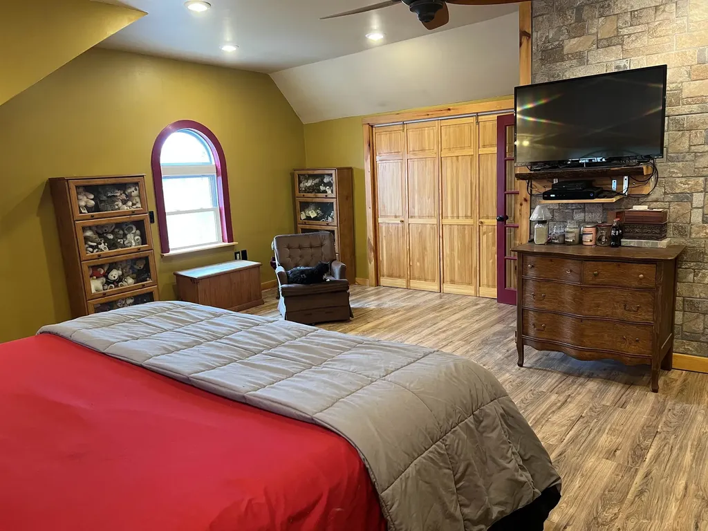 325 The Bend Road Greensboro VT 05841