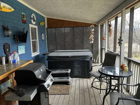 325 The Bend Road Greensboro VT 05841