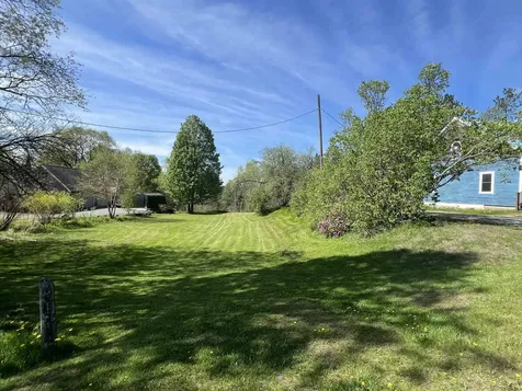 325 The Bend Road Greensboro VT 05841